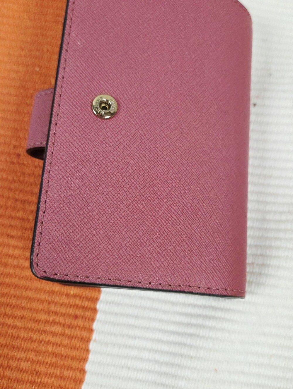 Michael Kors Hot Pink Saffiano Leather Wallet with Gold Logo - Picture 8 of 9